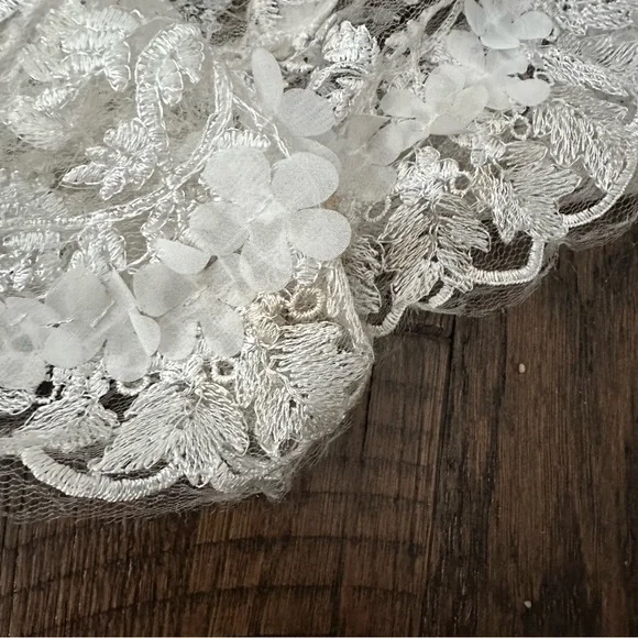 Dress the Population Sidney floral lace gown - Picture 10 of 15